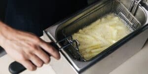 Using FRYER CLEANING TOOLS restaurant